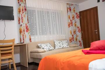 Фото номера Дом для отпуска Гостевой дом Vila Club Dioda г. Cicanesti 48